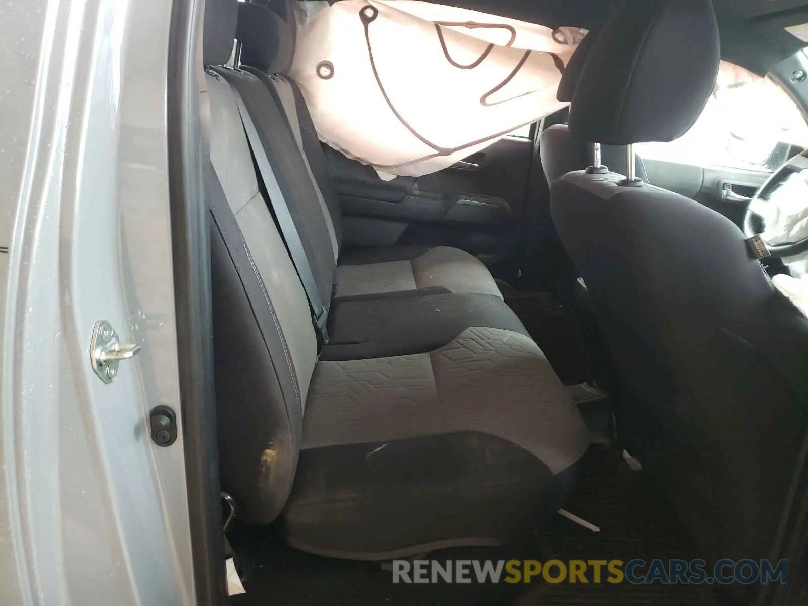 6 fotografías del automóvil dañado 5TFCZ5AN1LX222276 TOYOTA TACOMA 2020
