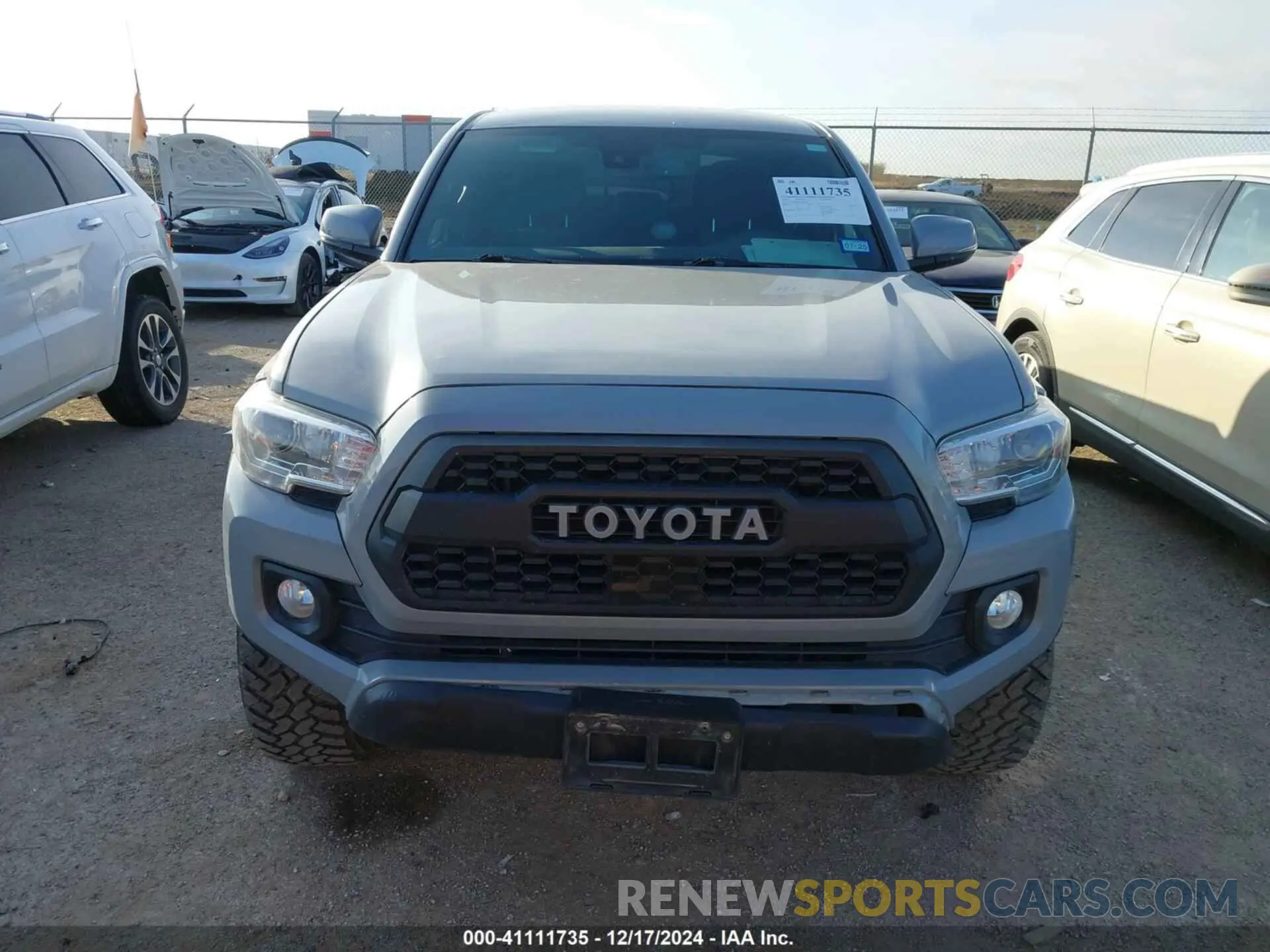 12 fotografías del automóvil dañado 5TFCZ5AN2LX234078 TOYOTA TACOMA 2020