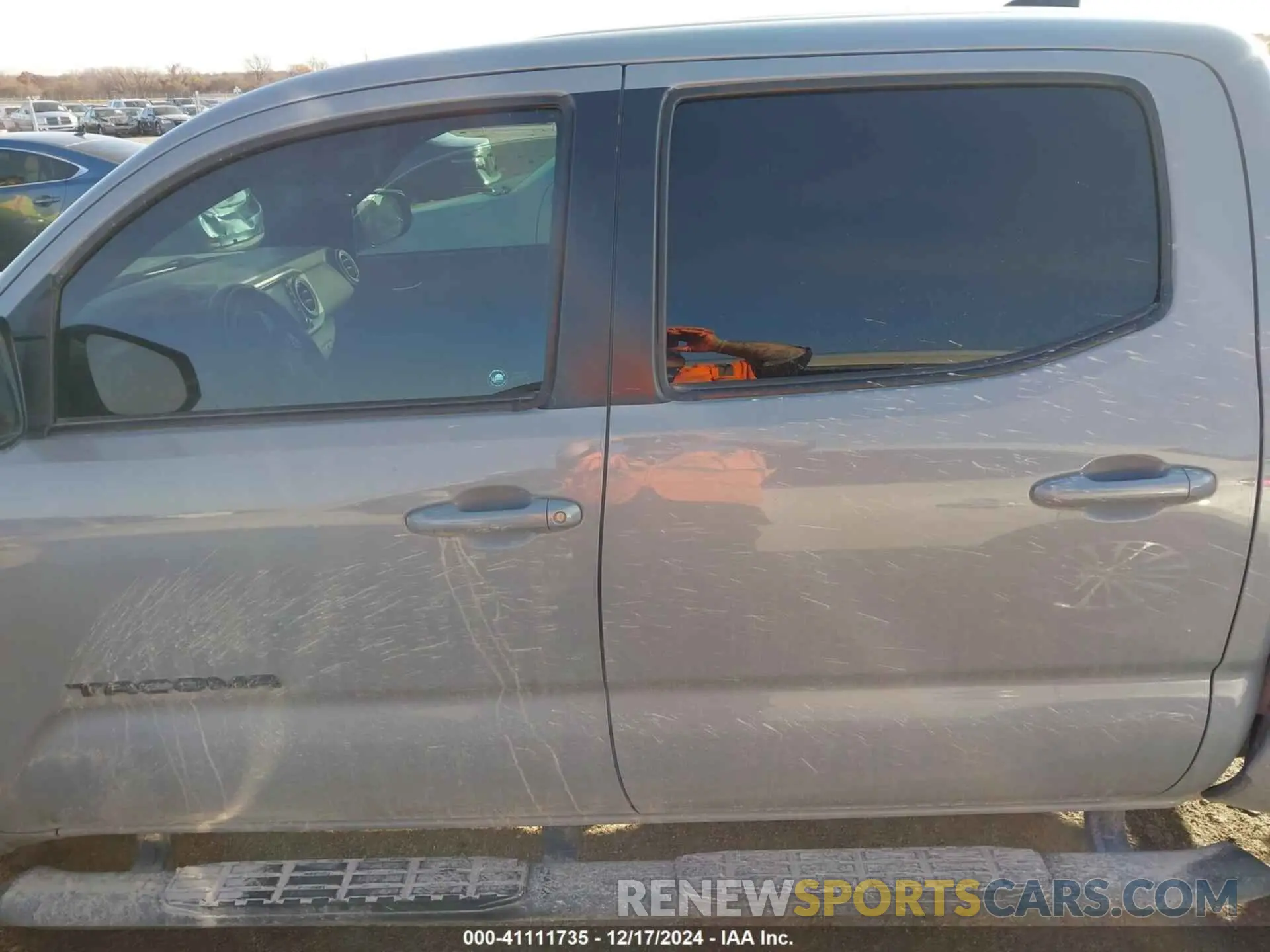 14 fotografías del automóvil dañado 5TFCZ5AN2LX234078 TOYOTA TACOMA 2020
