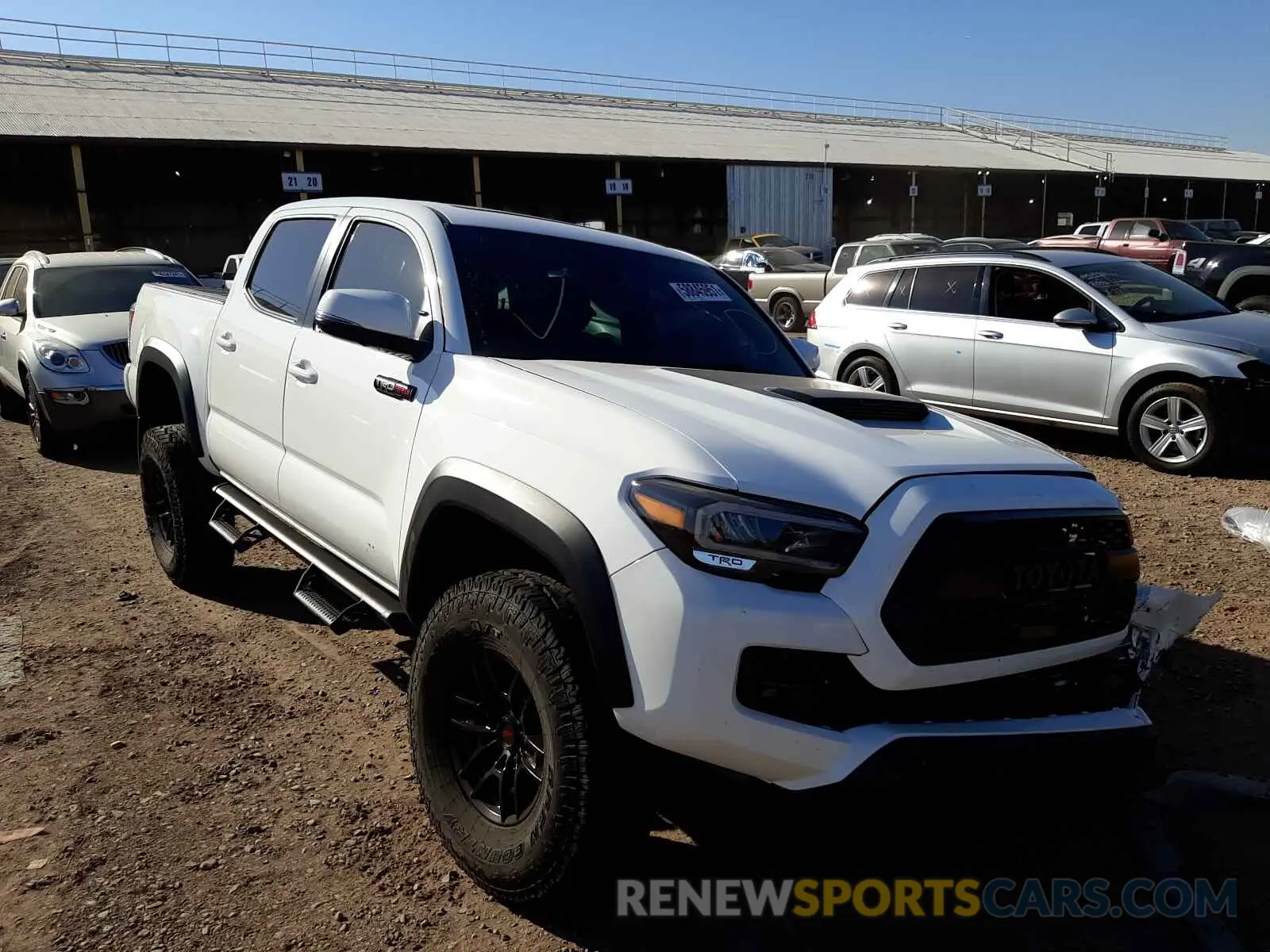 1 fotografías del automóvil dañado 5TFCZ5AN3LX231674 TOYOTA TACOMA 2020