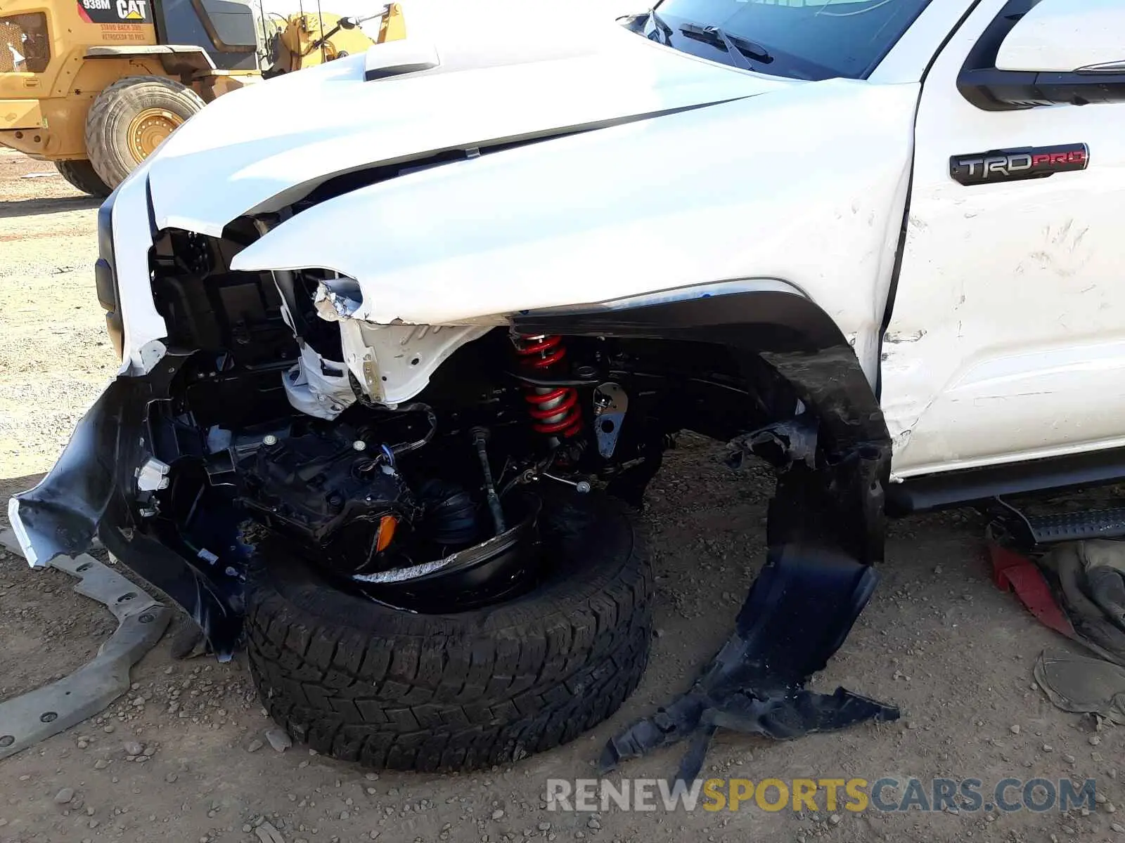9 fotografías del automóvil dañado 5TFCZ5AN3LX231674 TOYOTA TACOMA 2020