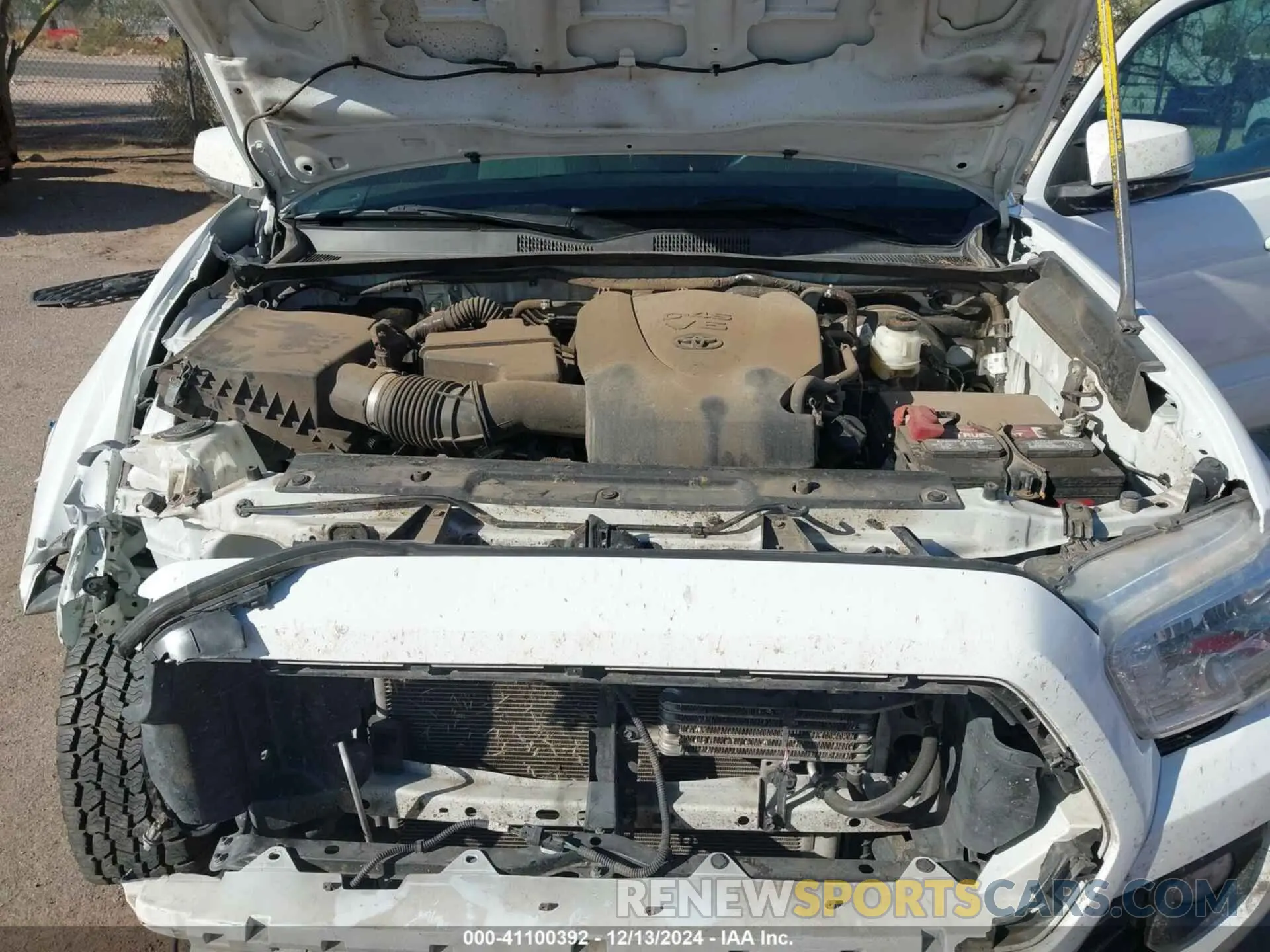 10 fotografías del automóvil dañado 5TFCZ5AN5LX228114 TOYOTA TACOMA 2020