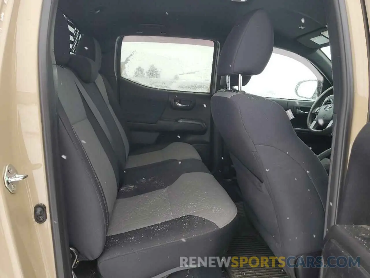 10 fotografías del automóvil dañado 5TFCZ5AN5LX232289 TOYOTA TACOMA 2020