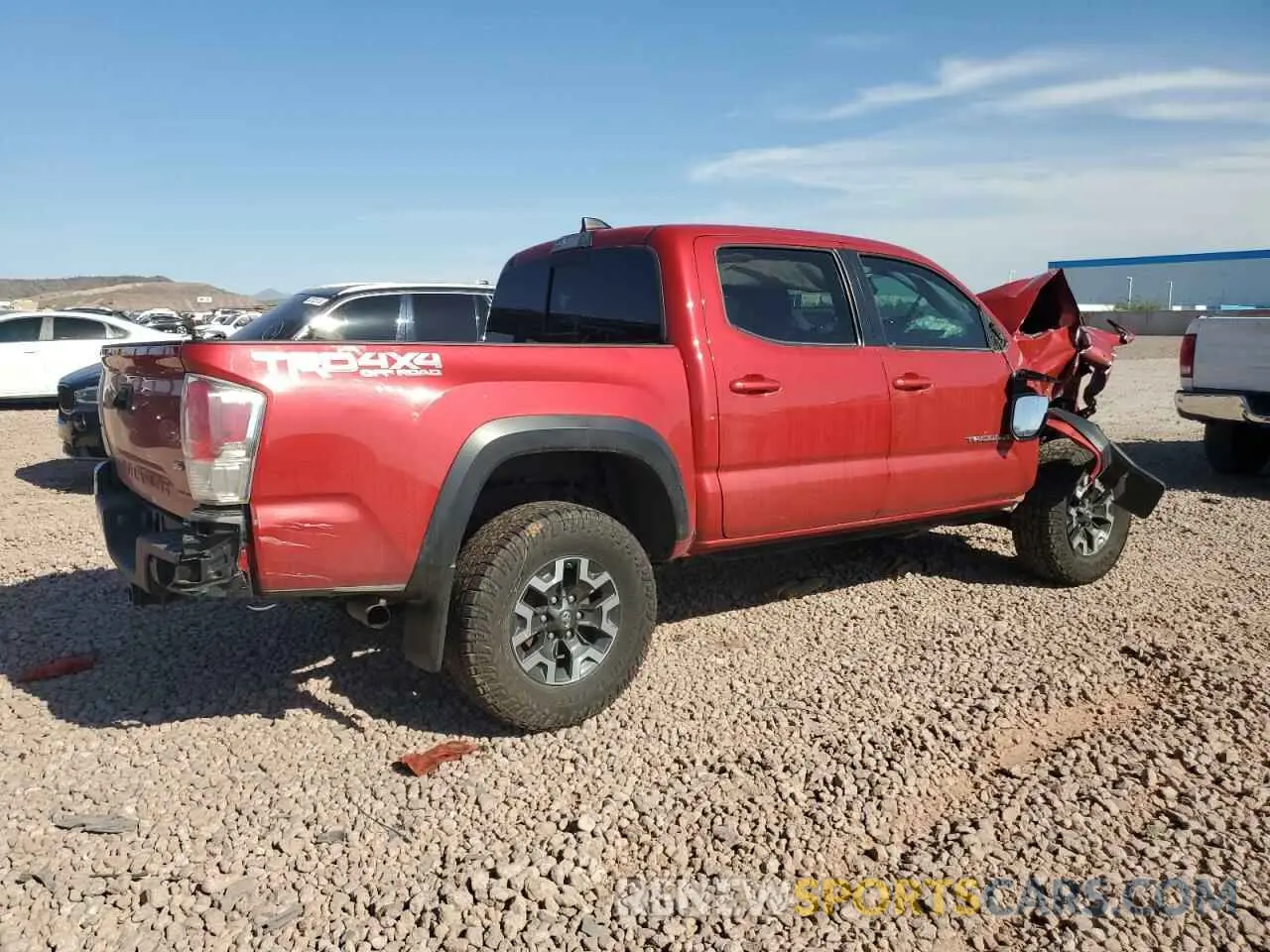 3 fotografías del automóvil dañado 5TFCZ5AN5LX241381 TOYOTA TACOMA 2020