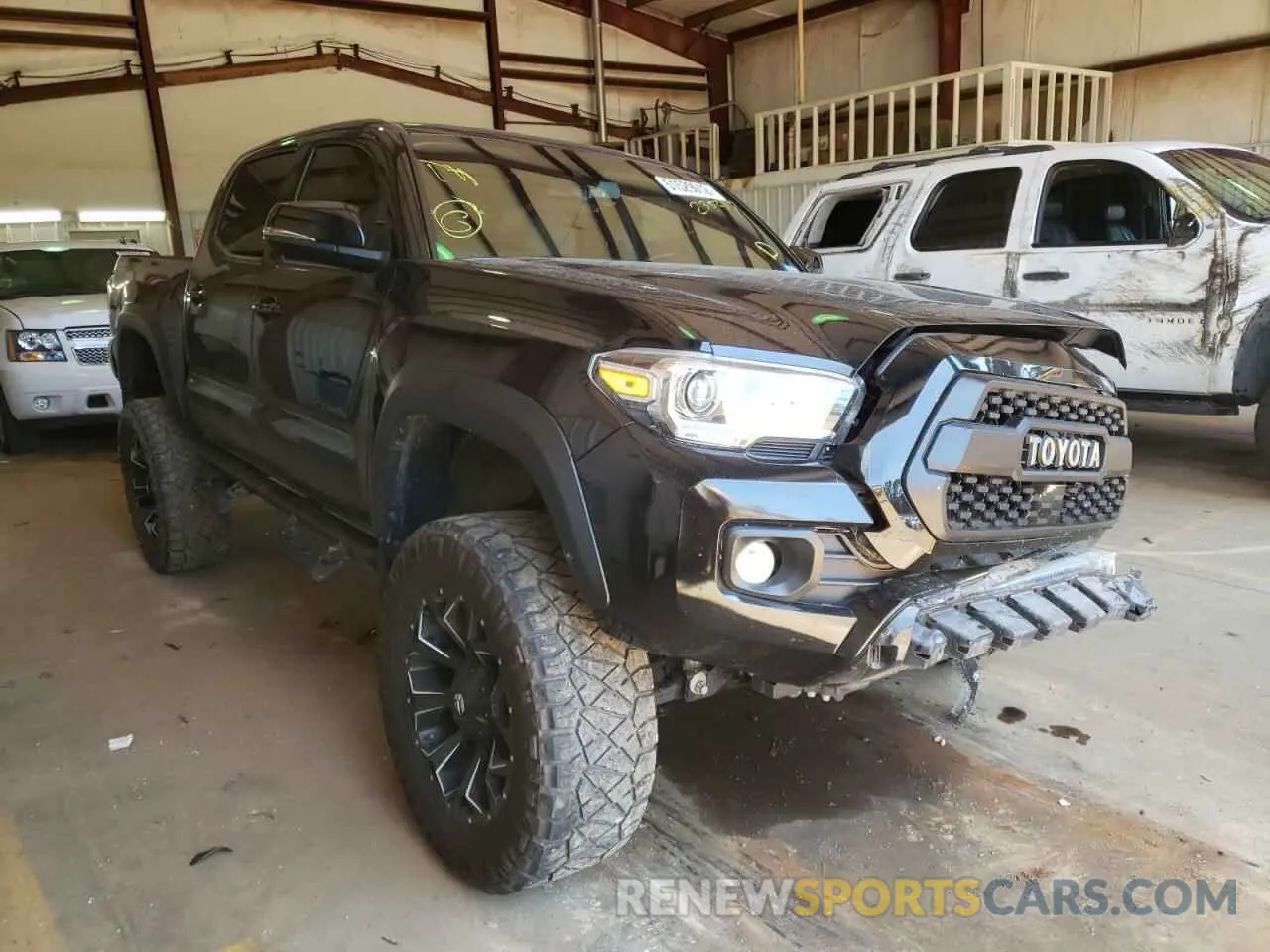 1 fotografías del automóvil dañado 5TFCZ5AN6LX235217 TOYOTA TACOMA 2020