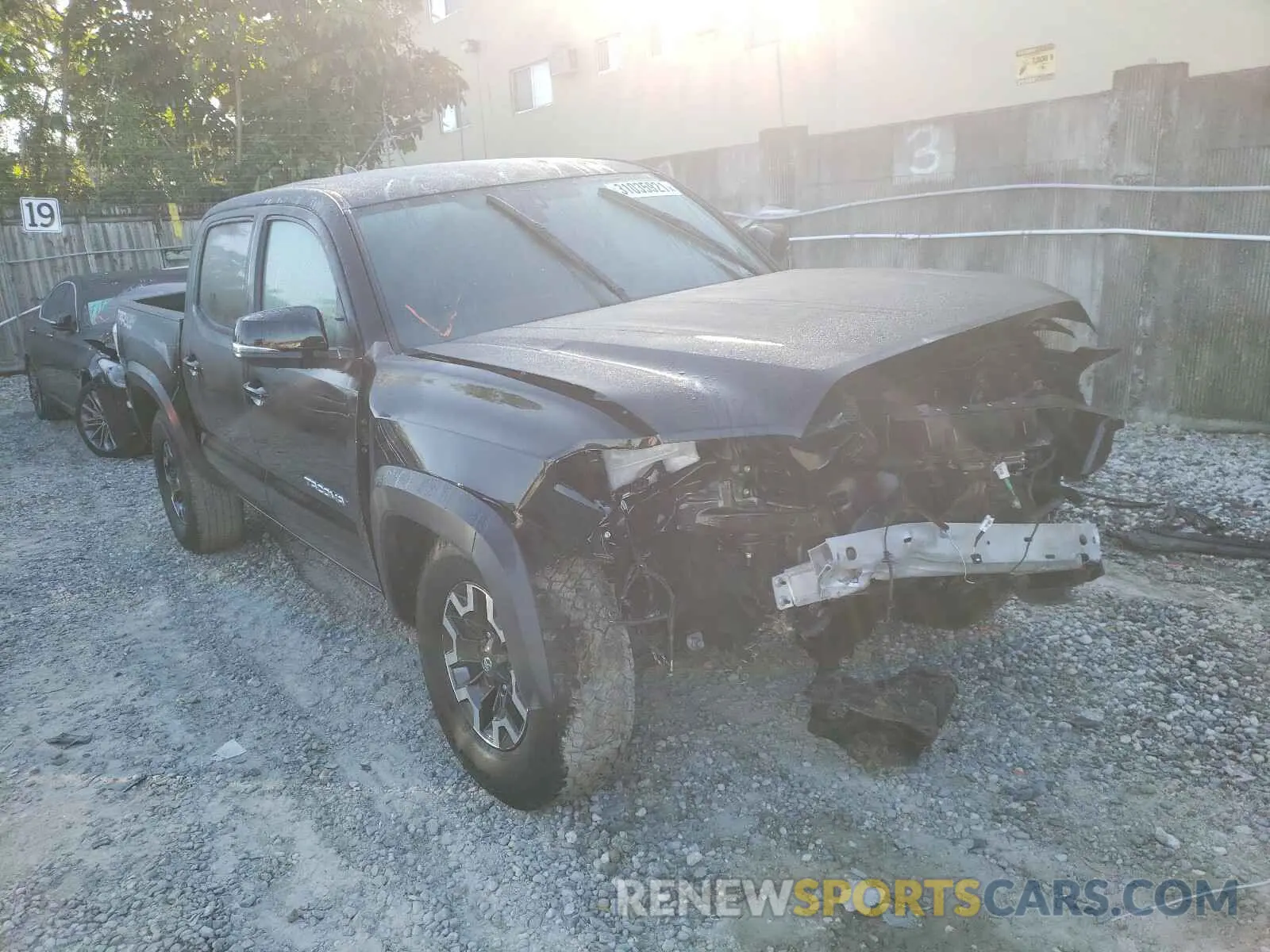 1 fotografías del automóvil dañado 5TFCZ5AN8LX222145 TOYOTA TACOMA 2020
