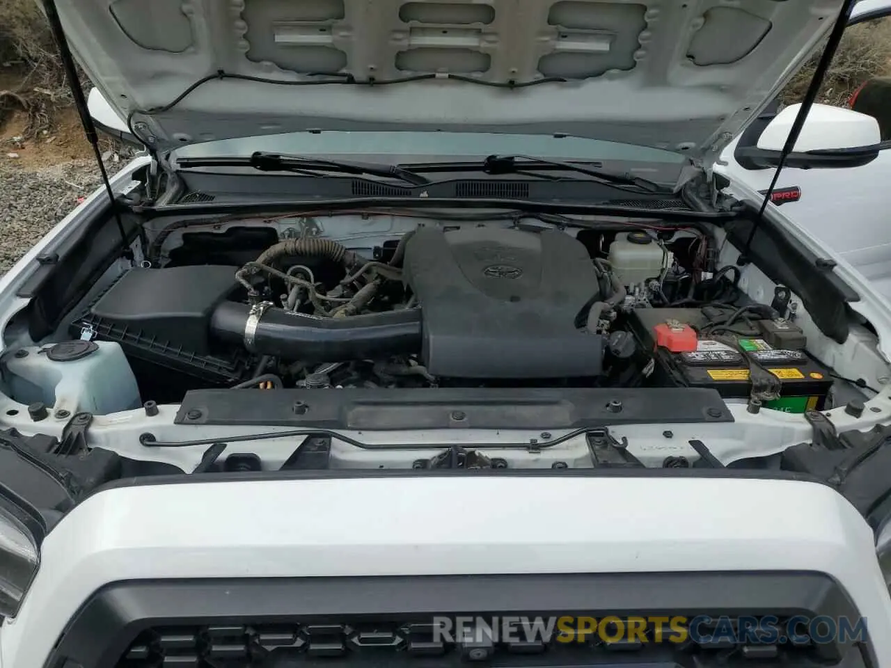 11 fotografías del automóvil dañado 5TFCZ5AN9LX219819 TOYOTA TACOMA 2020