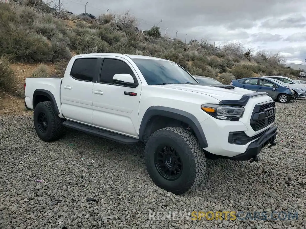 4 fotografías del automóvil dañado 5TFCZ5AN9LX219819 TOYOTA TACOMA 2020