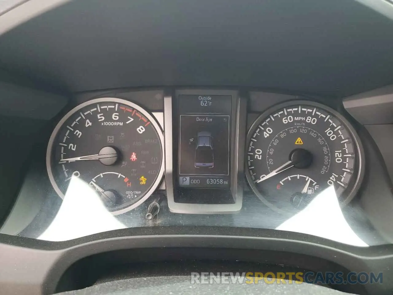 9 fotografías del automóvil dañado 5TFCZ5AN9LX219819 TOYOTA TACOMA 2020