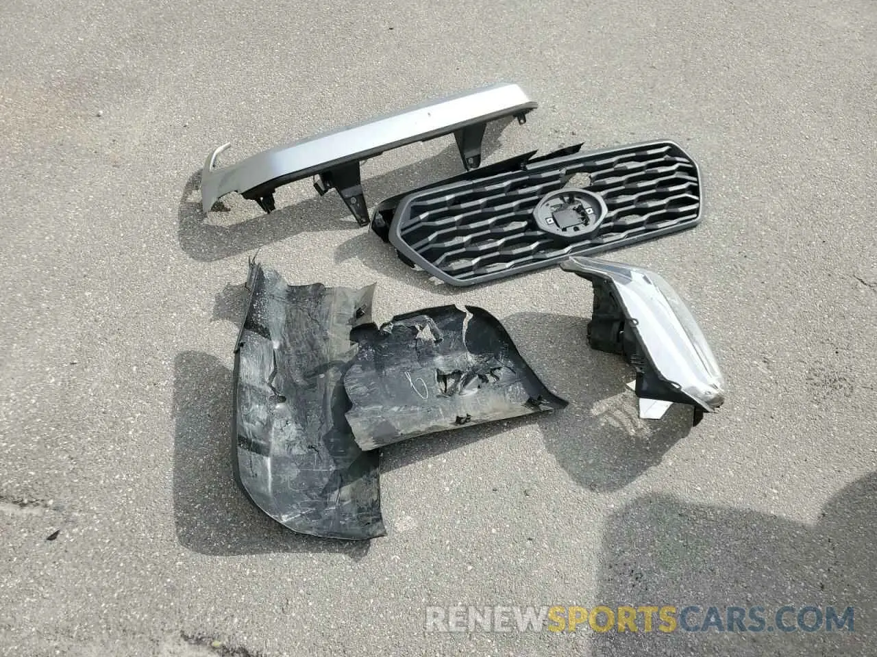 12 fotografías del automóvil dañado 5TFCZ5ANXLX213981 TOYOTA TACOMA 2020
