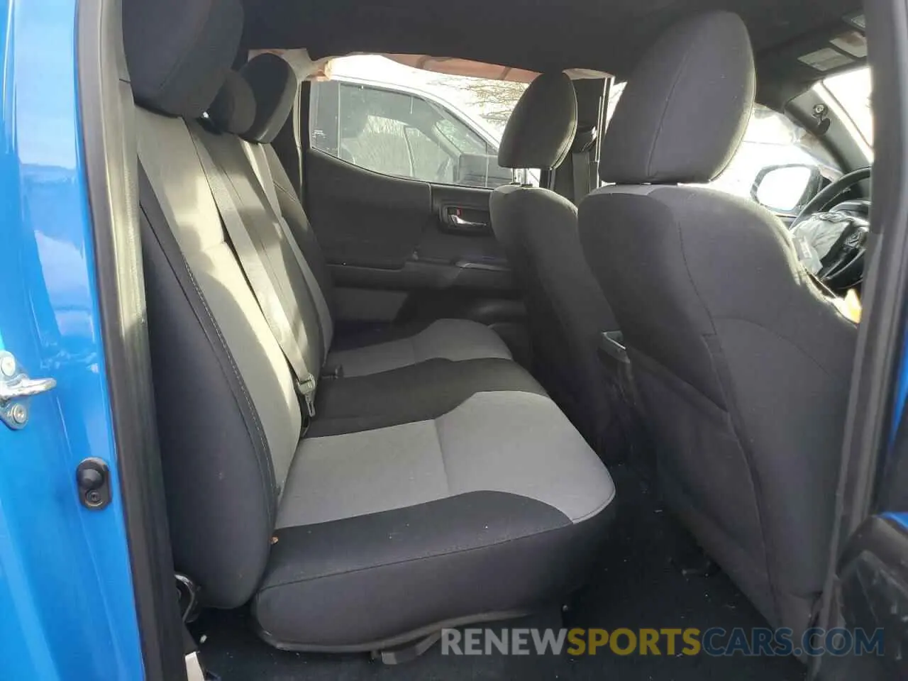 10 fotografías del automóvil dañado 5TFDZ5BN1LX054853 TOYOTA TACOMA 2020