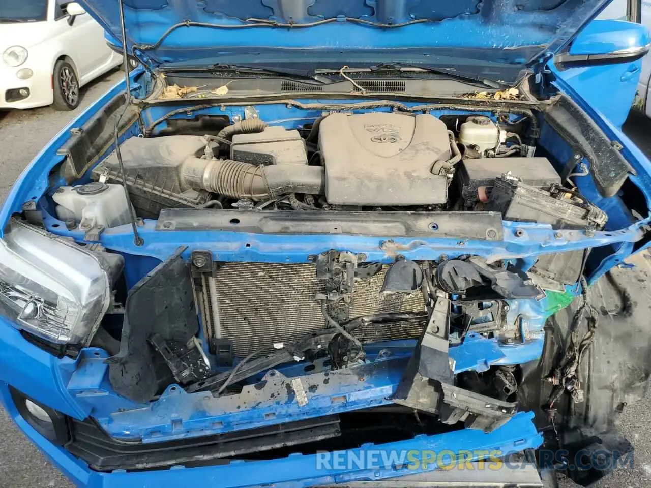 11 fotografías del automóvil dañado 5TFDZ5BN1LX054853 TOYOTA TACOMA 2020