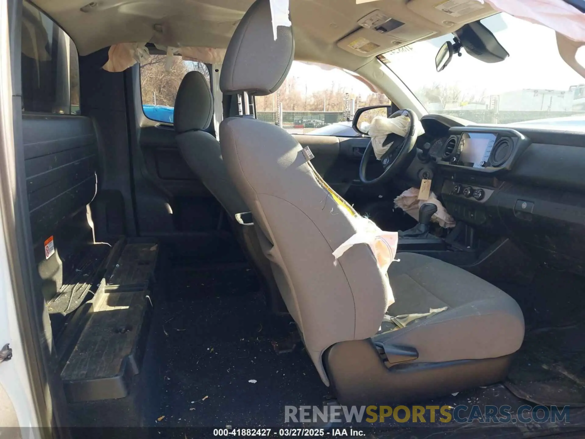 8 fotografías del automóvil dañado 5TFRX5GN1LX177797 TOYOTA TACOMA 2020