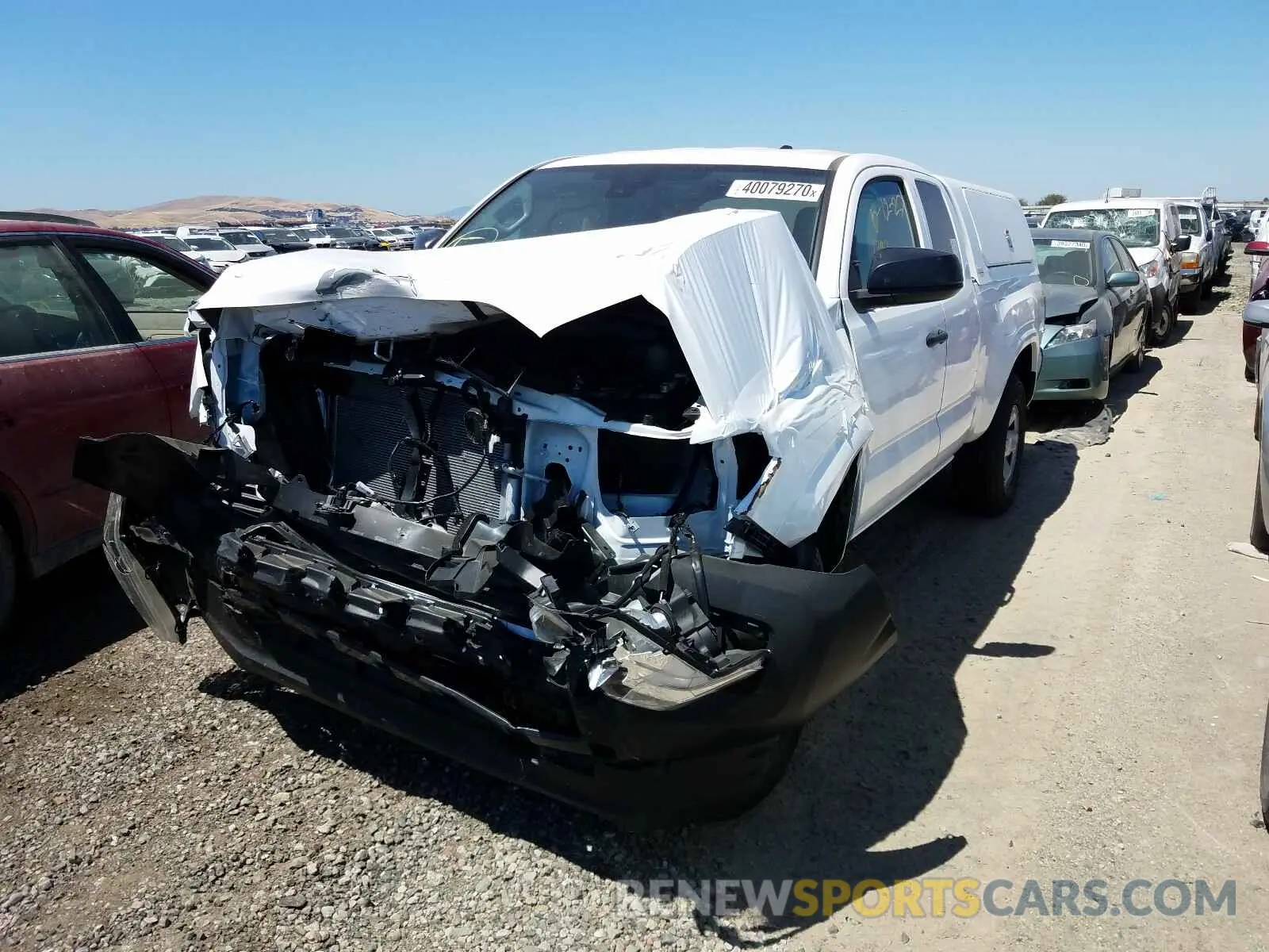 2 fotografías del automóvil dañado 5TFRX5GN2LX178490 TOYOTA TACOMA 2020