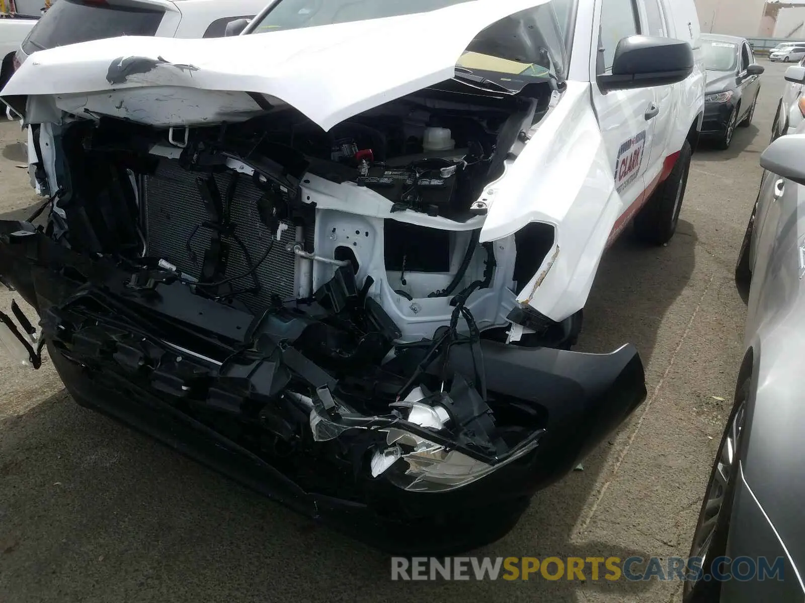 9 fotografías del automóvil dañado 5TFRX5GN2LX178490 TOYOTA TACOMA 2020