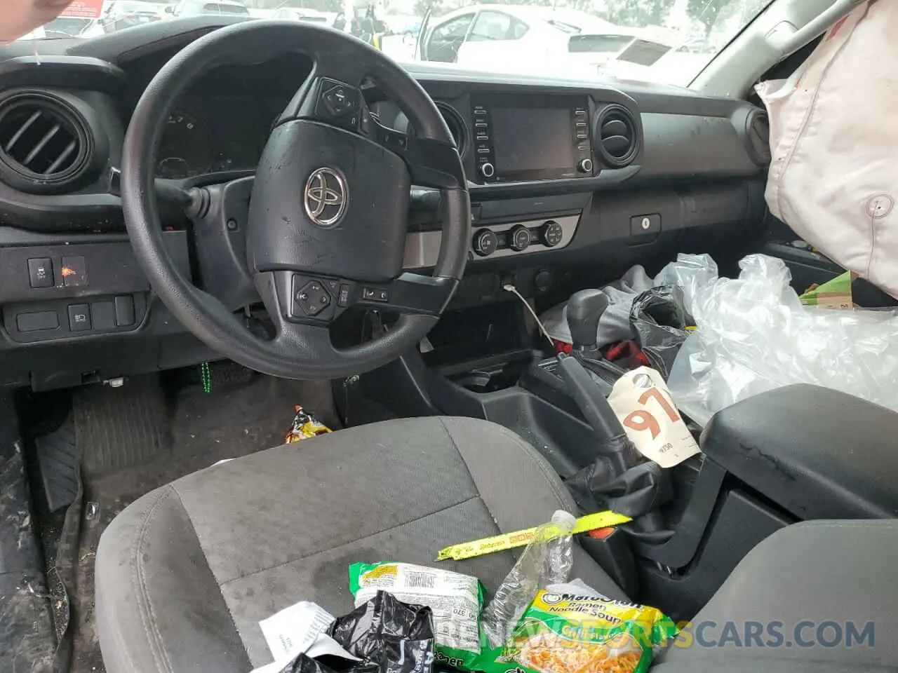 8 fotografías del automóvil dañado 5TFRX5GN4LX166406 TOYOTA TACOMA 2020