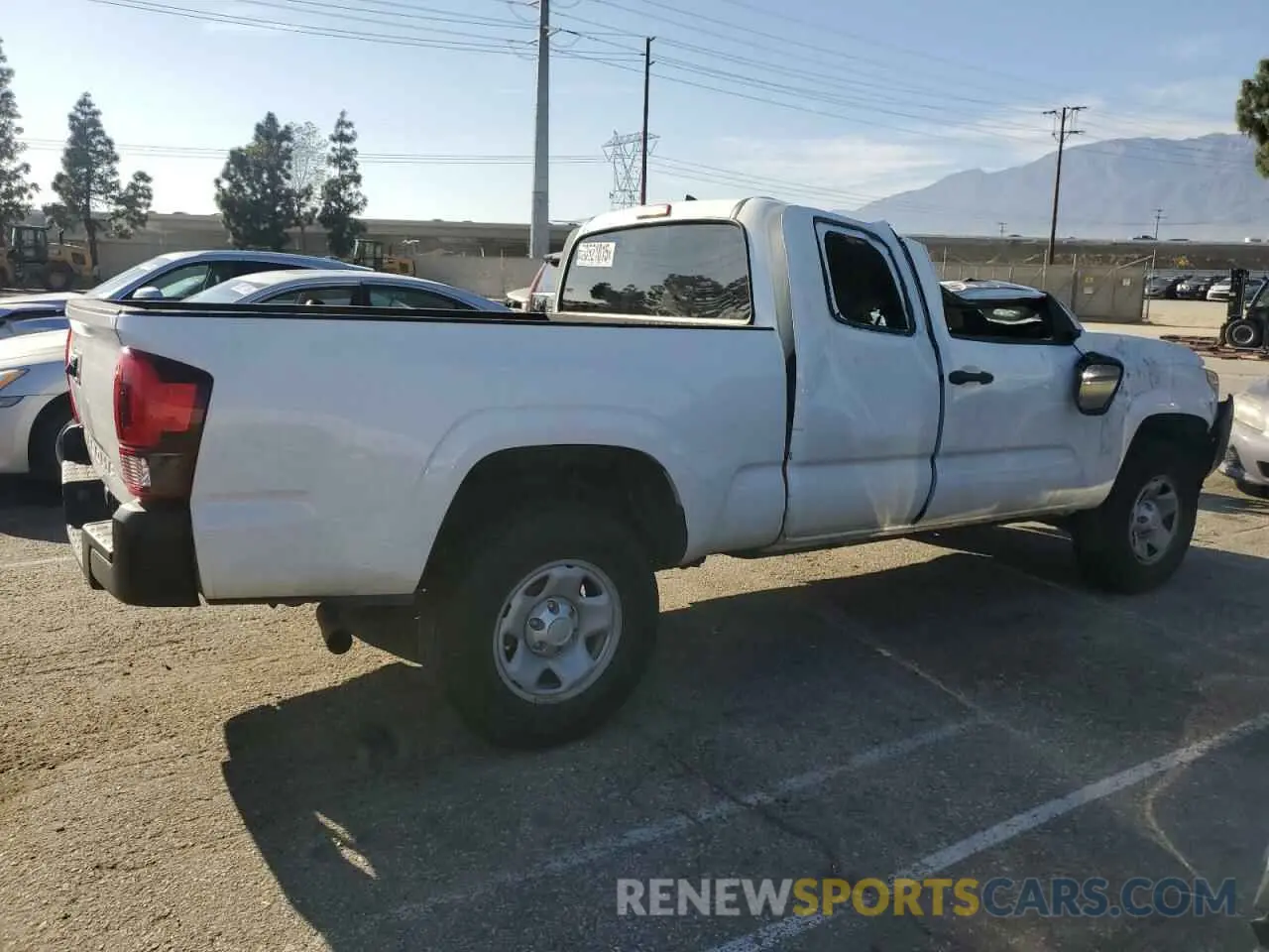 3 fotografías del automóvil dañado 5TFRX5GN5LX182839 TOYOTA TACOMA 2020