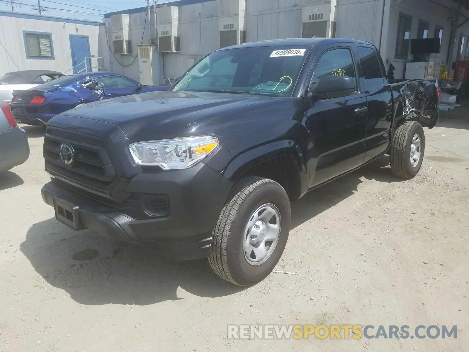 2 fotografías del automóvil dañado 5TFRX5GN6LX167525 TOYOTA TACOMA 2020