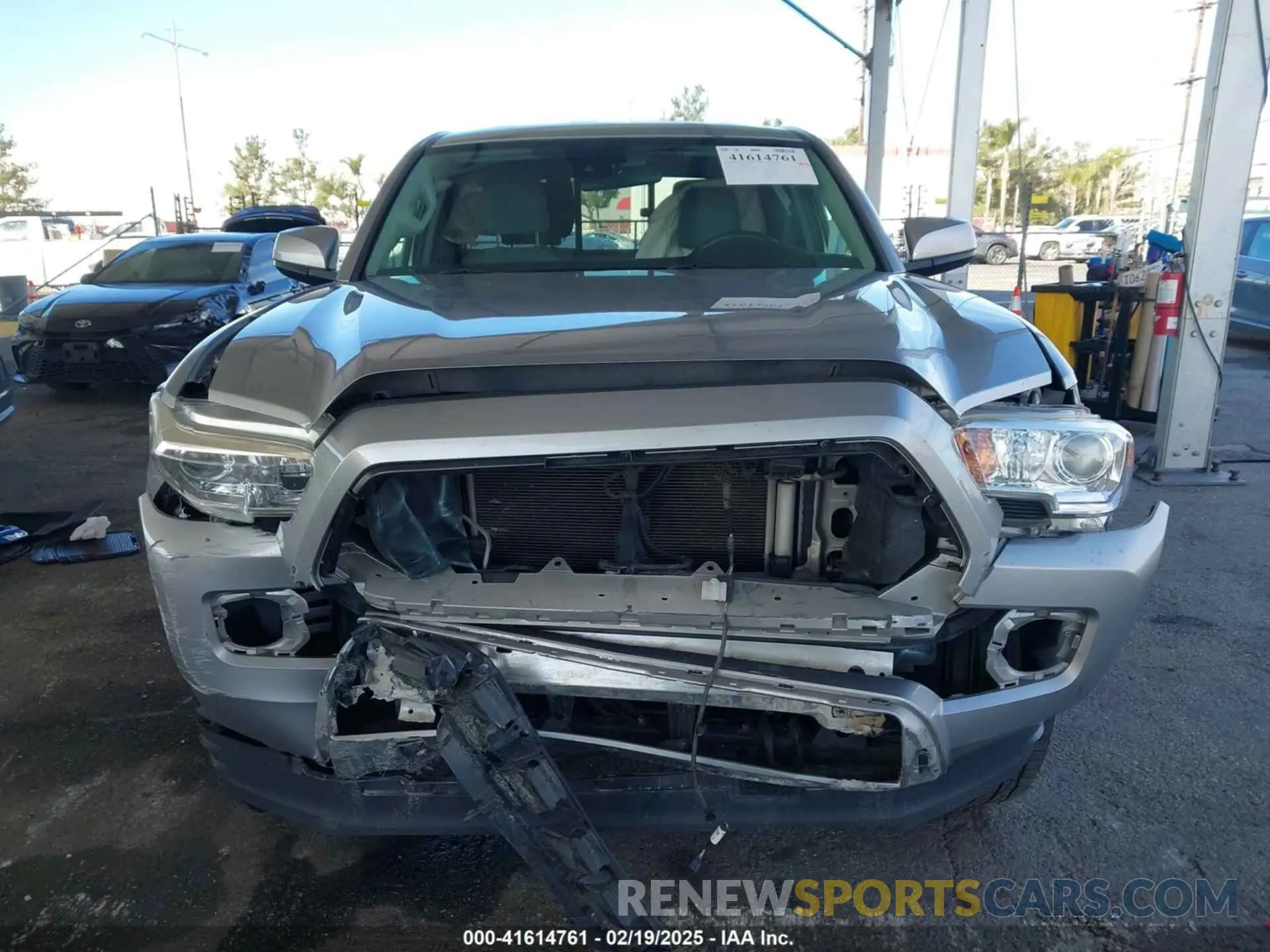 13 fotografías del automóvil dañado 5TFRX5GN6LX171879 TOYOTA TACOMA 2020