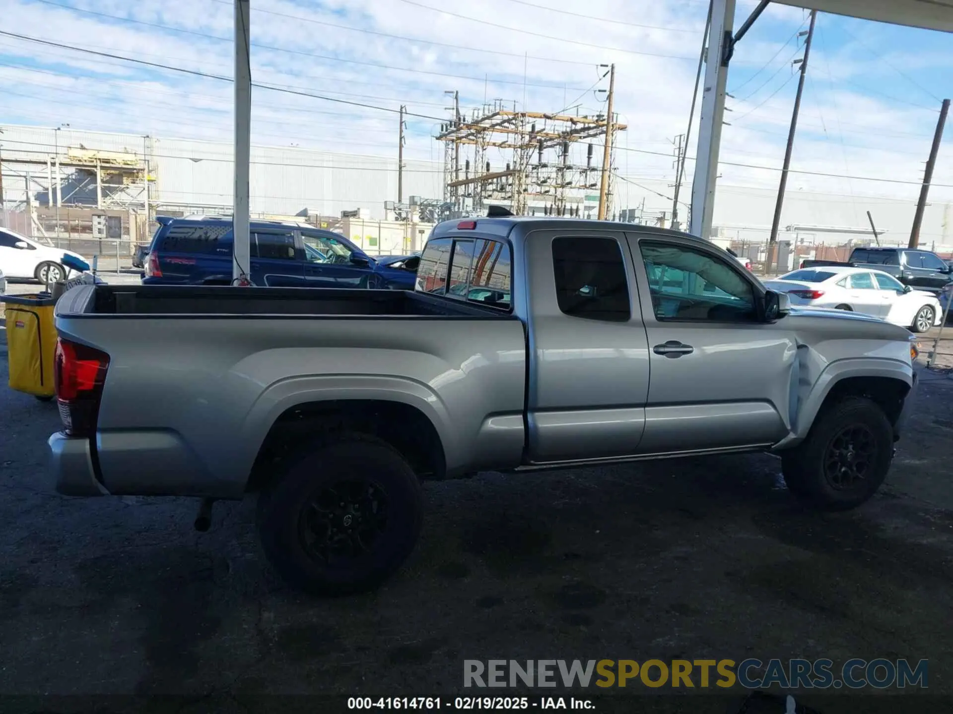 14 fotografías del automóvil dañado 5TFRX5GN6LX171879 TOYOTA TACOMA 2020