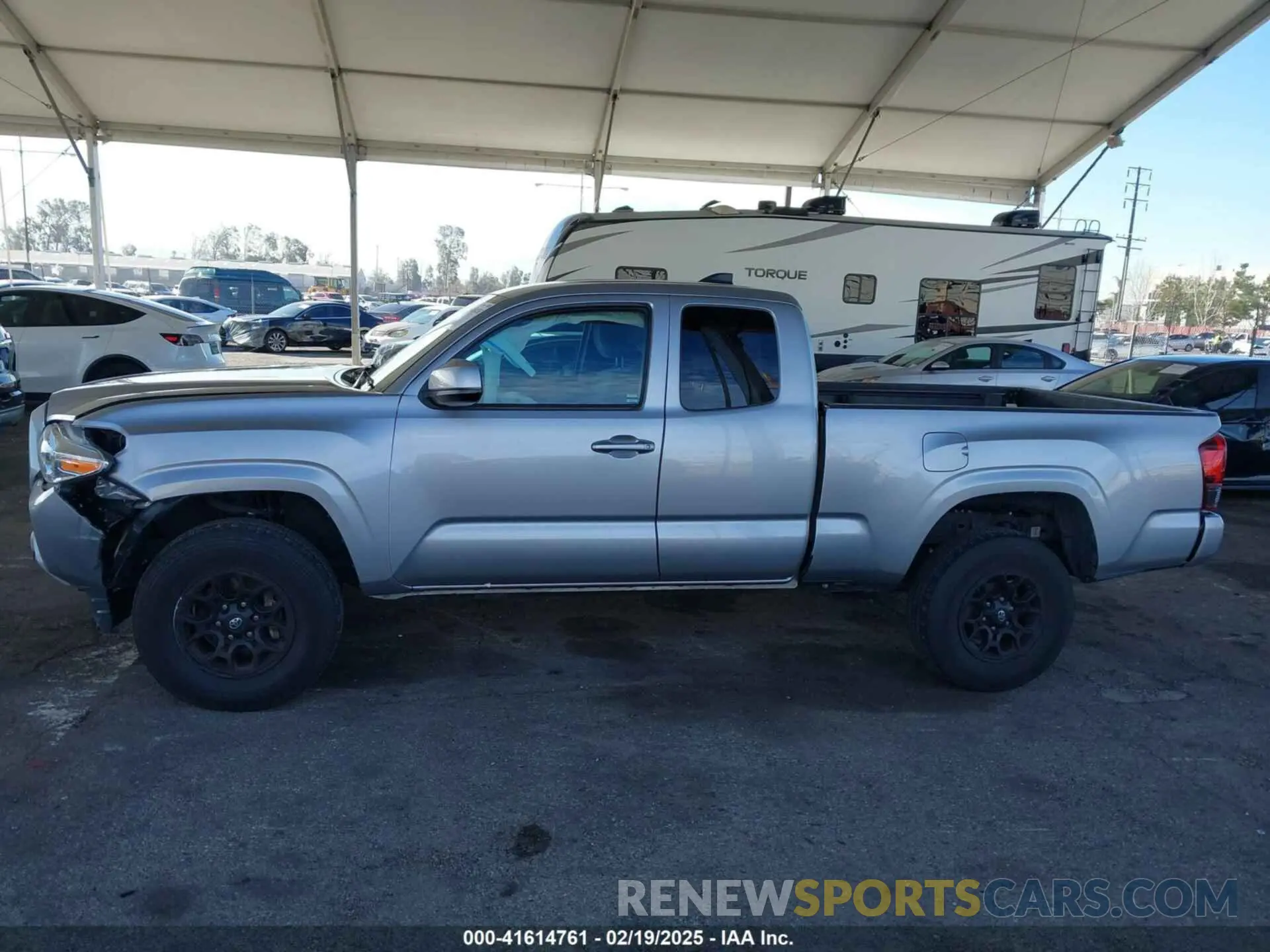 15 fotografías del automóvil dañado 5TFRX5GN6LX171879 TOYOTA TACOMA 2020