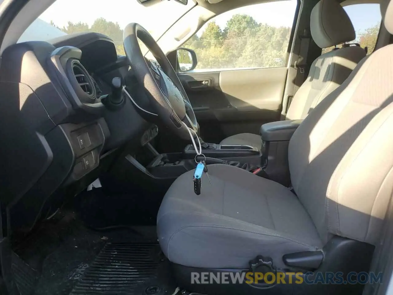 7 fotografías del automóvil dañado 5TFRX5GN8LX171057 TOYOTA TACOMA 2020
