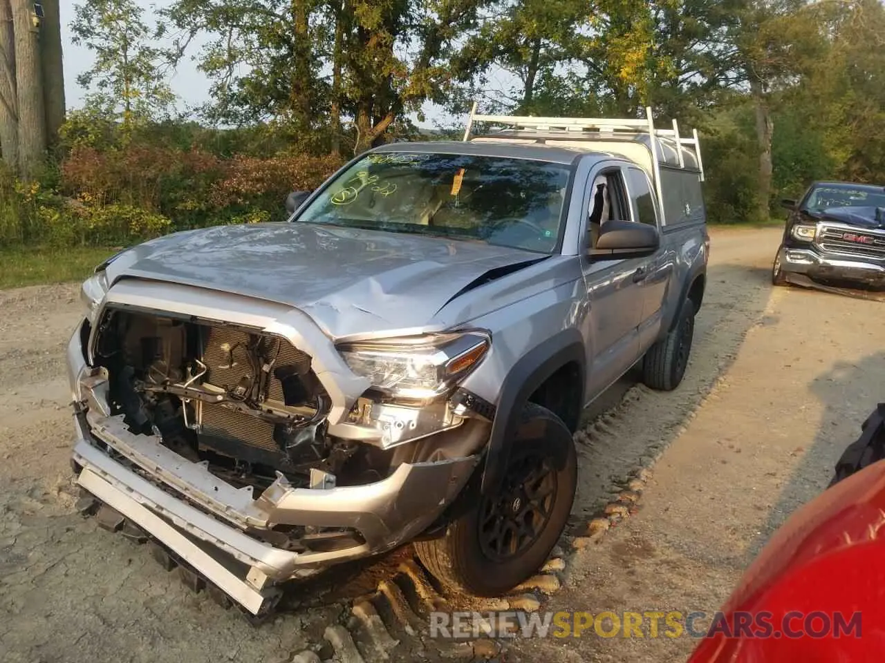 2 fotografías del automóvil dañado 5TFRX5GN9LX167955 TOYOTA TACOMA 2020