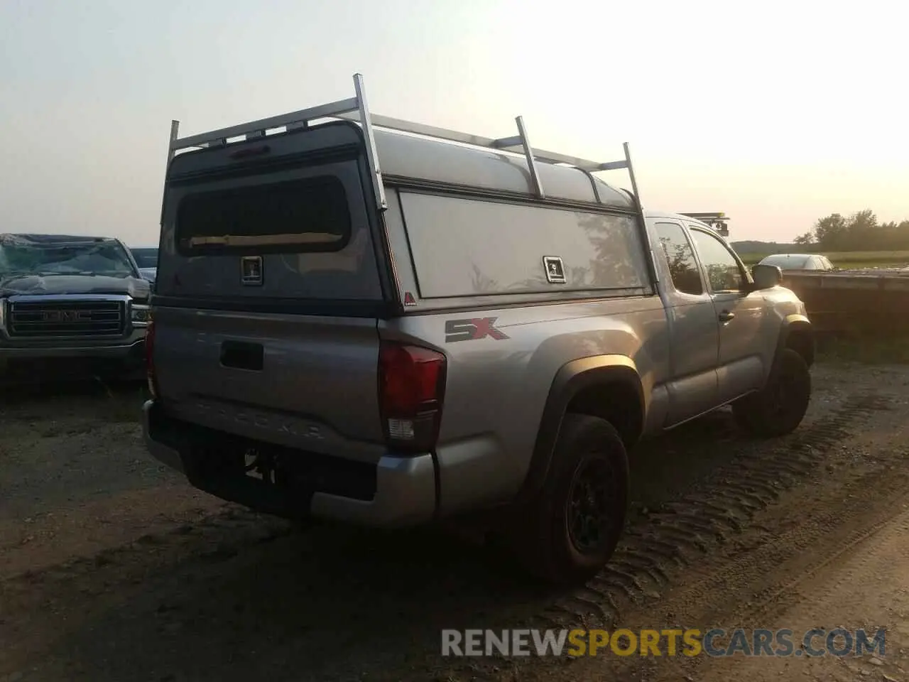 4 fotografías del automóvil dañado 5TFRX5GN9LX167955 TOYOTA TACOMA 2020