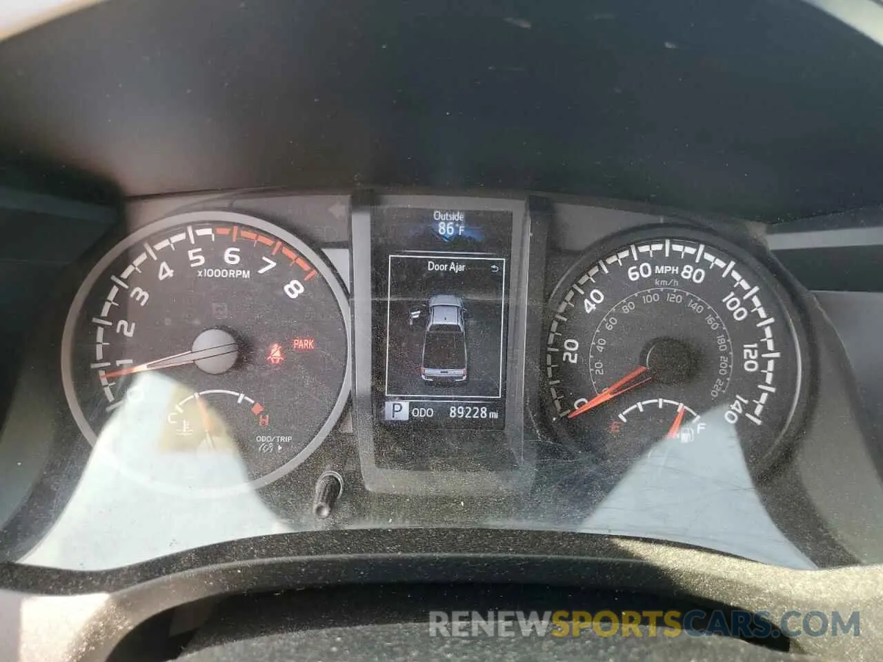 9 fotografías del automóvil dañado 5TFRX5GN9LX181063 TOYOTA TACOMA 2020
