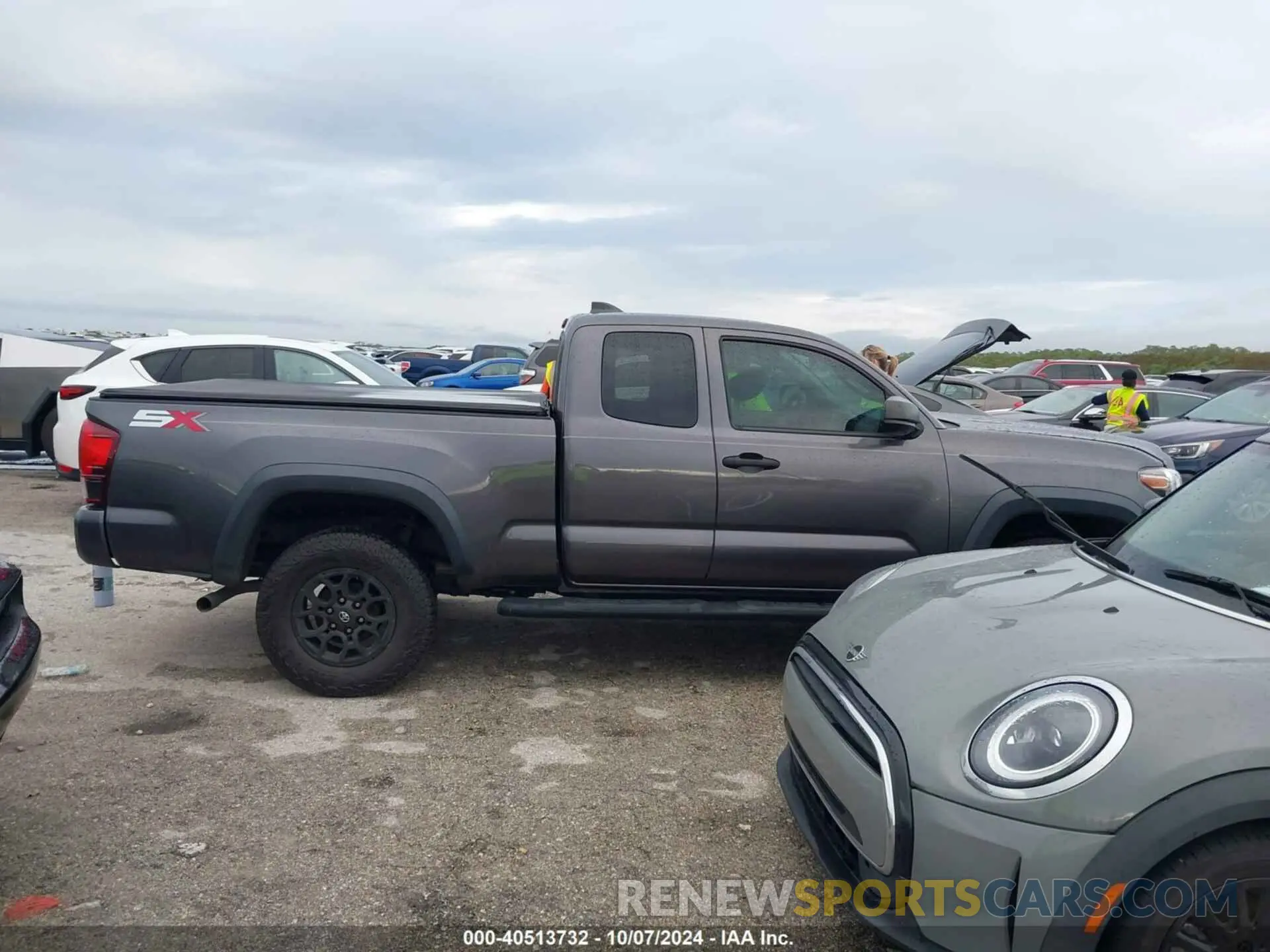 13 fotografías del automóvil dañado 5TFRZ5CN3LX089530 TOYOTA TACOMA 2020