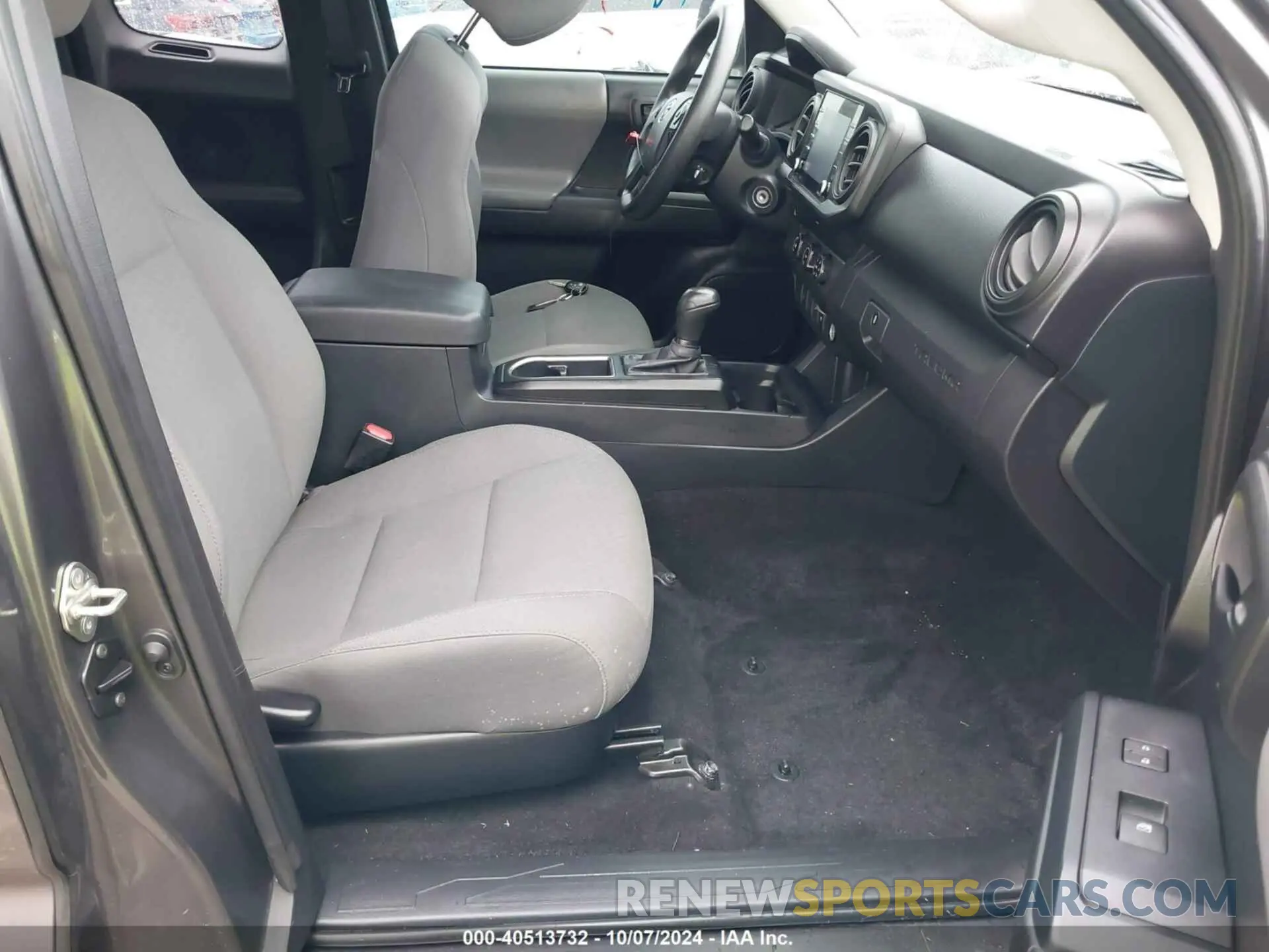 5 fotografías del automóvil dañado 5TFRZ5CN3LX089530 TOYOTA TACOMA 2020
