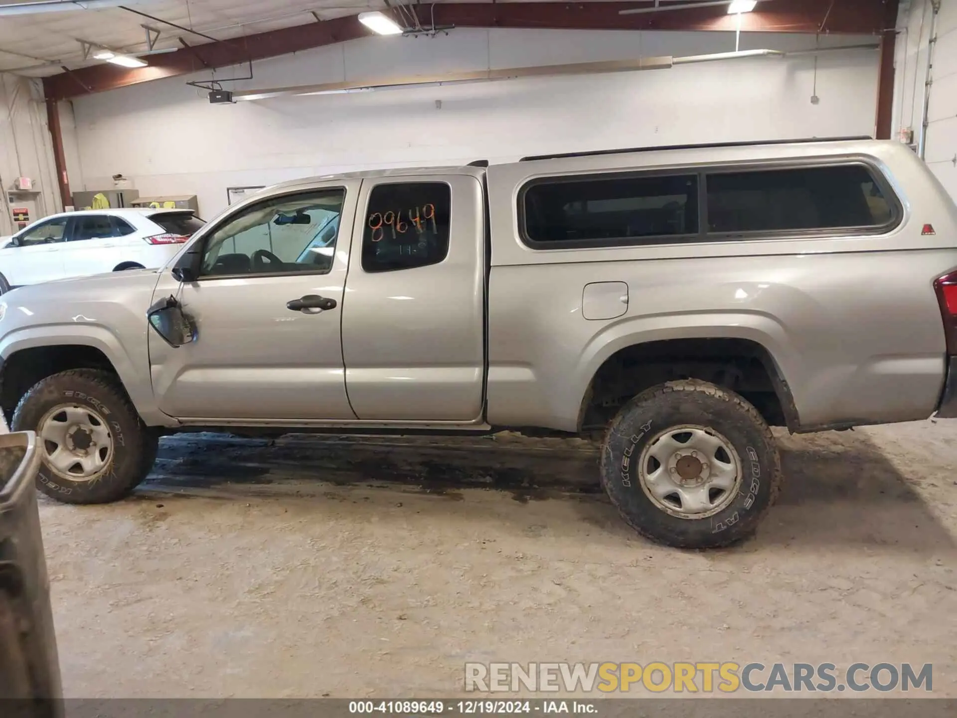 14 fotografías del automóvil dañado 5TFSX5EN3LX073316 TOYOTA TACOMA 2020