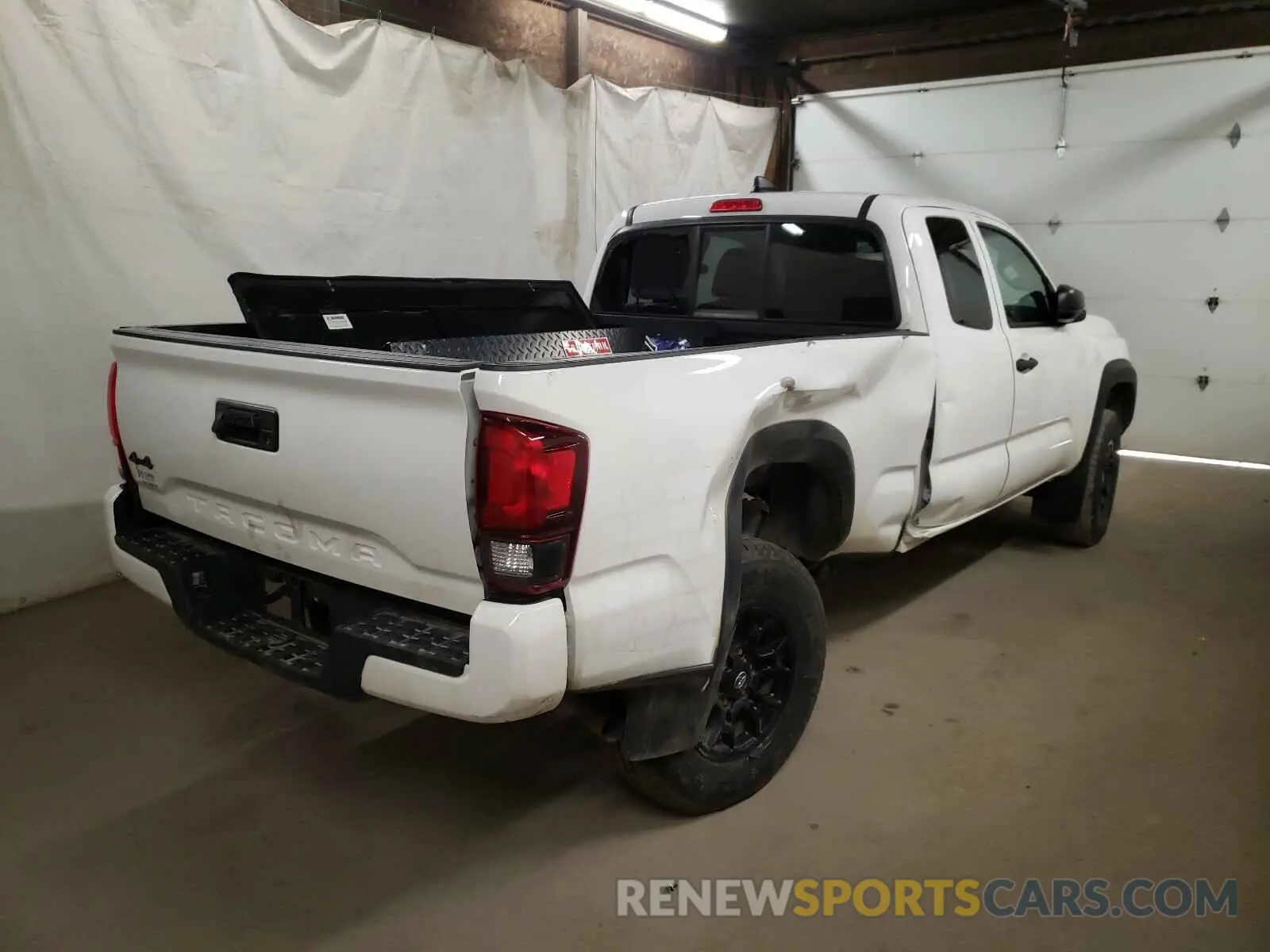 4 fotografías del automóvil dañado 5TFSX5ENXLX072647 TOYOTA TACOMA 2020