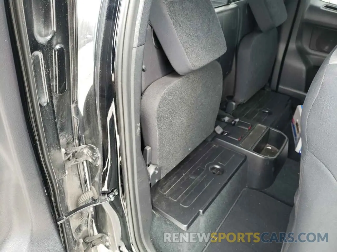 6 fotografías del automóvil dañado 5TFSZ5AN0LX212754 TOYOTA TACOMA 2020