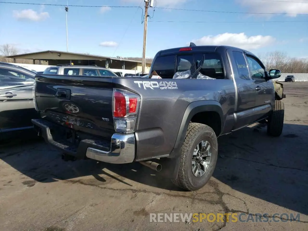 4 fotografías del automóvil dañado 5TFSZ5AN5LX221594 TOYOTA TACOMA 2020