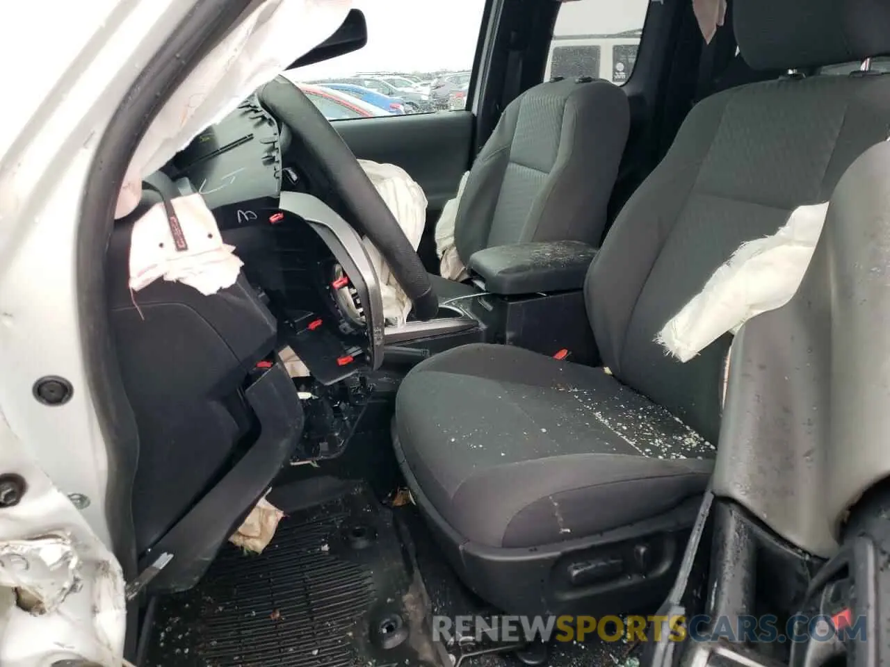 7 fotografías del automóvil dañado 5TFSZ5AN8LX216017 TOYOTA TACOMA 2020