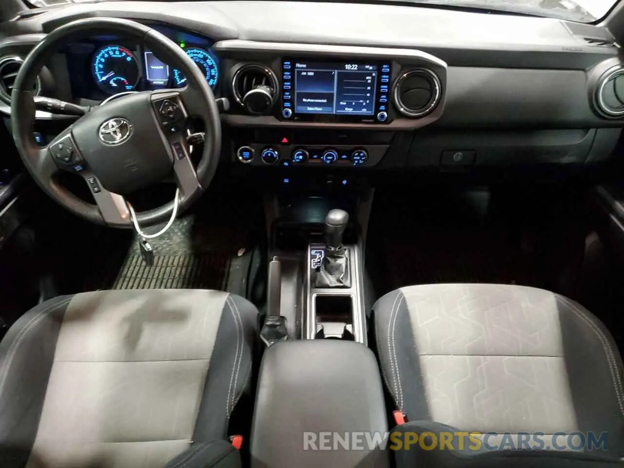 8 fotografías del automóvil dañado 5TFSZ5ANXLX223728 TOYOTA TACOMA 2020