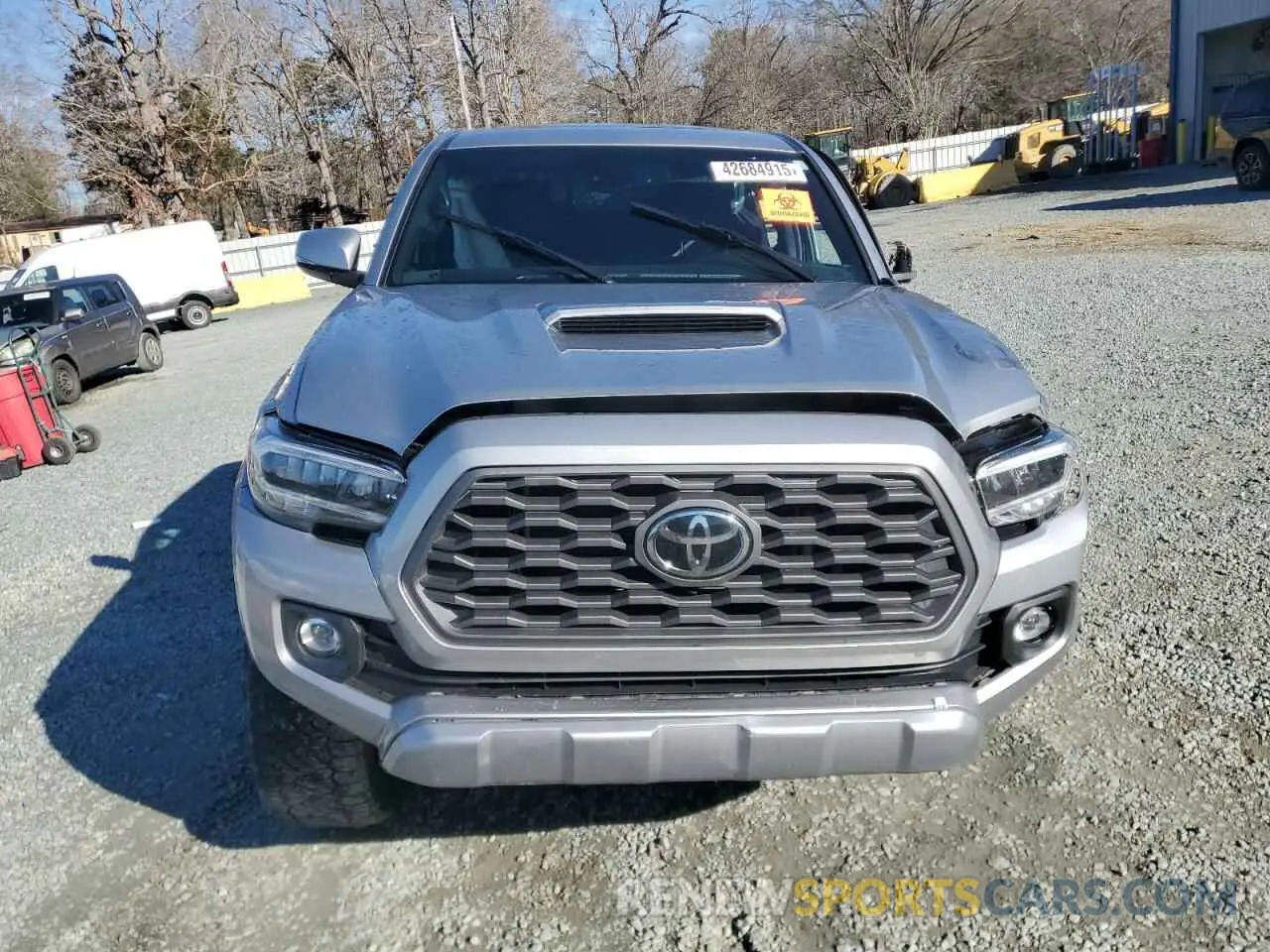 5 fotografías del automóvil dañado 3TMAZ5CN0MM147937 TOYOTA TACOMA 2021