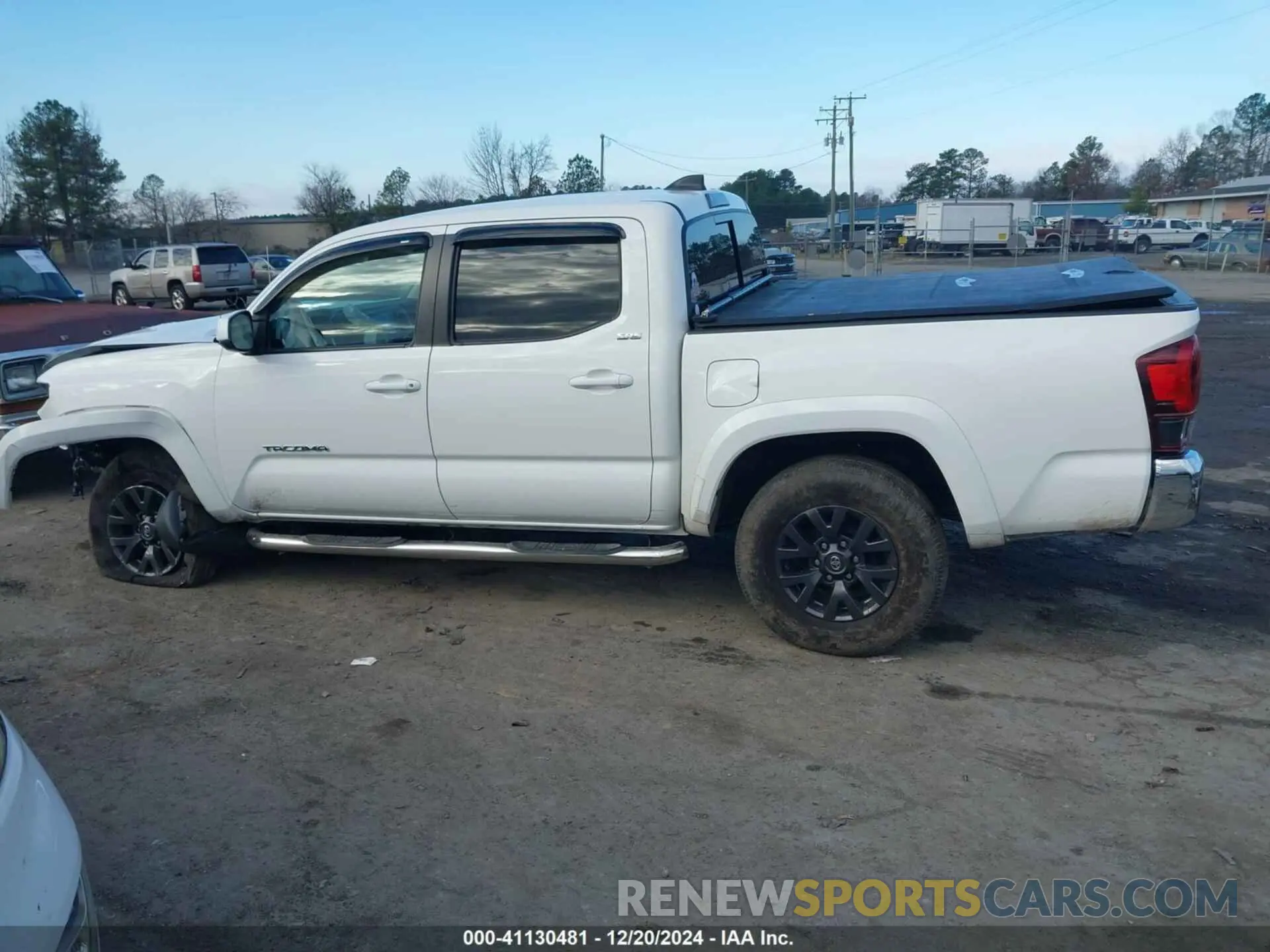13 fotografías del automóvil dañado 3TMAZ5CN0MM160087 TOYOTA TACOMA 2021