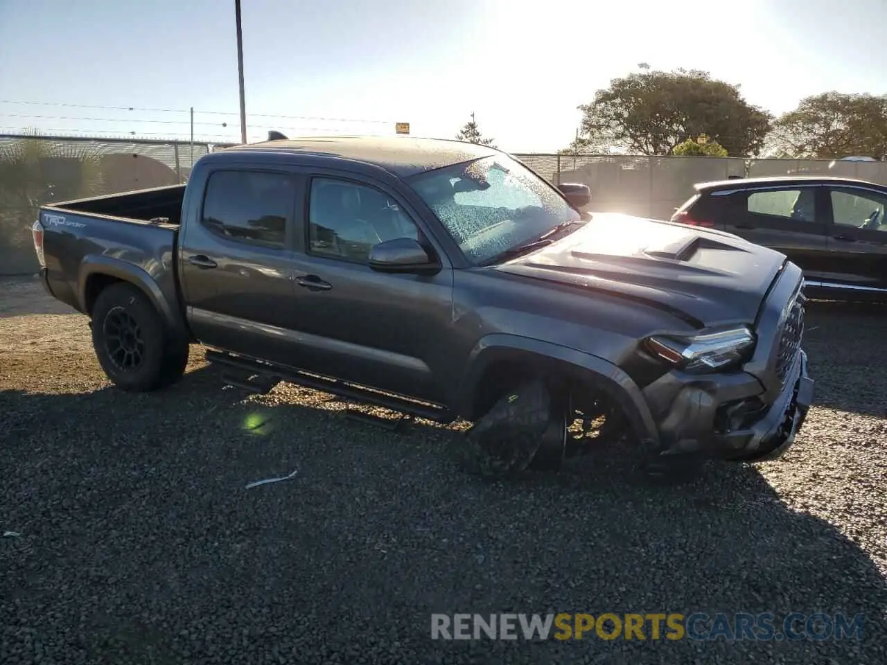 4 fotografías del automóvil dañado 3TMAZ5CN1MM147848 TOYOTA TACOMA 2021