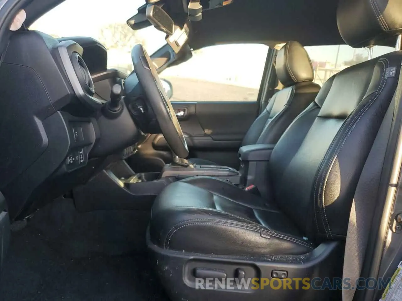 7 fotografías del automóvil dañado 3TMAZ5CN1MM147848 TOYOTA TACOMA 2021