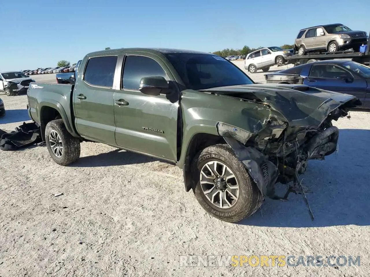 4 fotografías del automóvil dañado 3TMAZ5CN1MM154816 TOYOTA TACOMA 2021