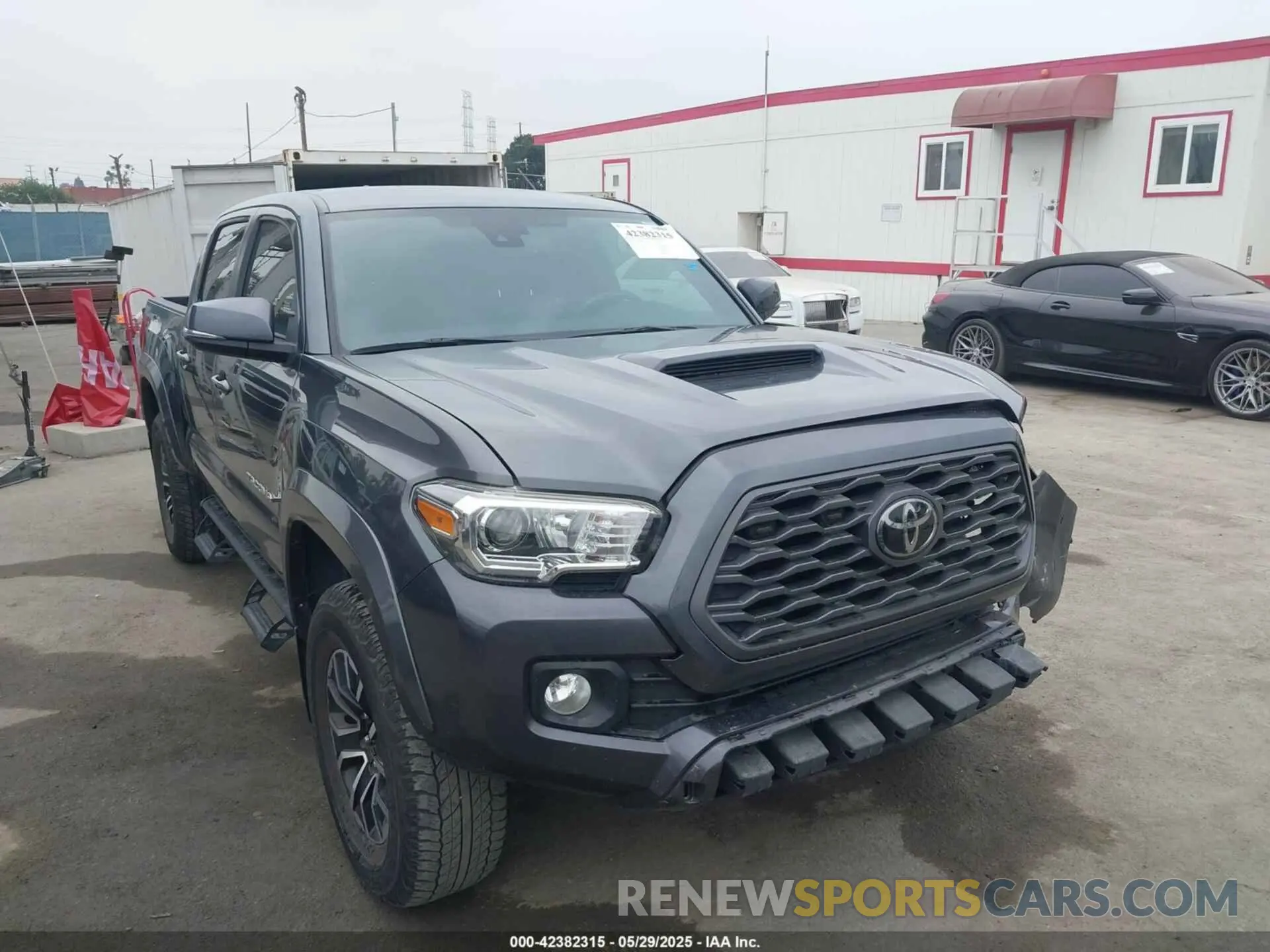 1 fotografías del automóvil dañado 3TMAZ5CN2MM142304 TOYOTA TACOMA 2021