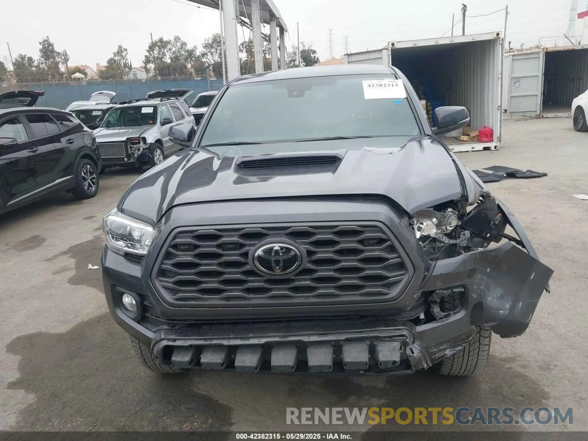 12 fotografías del automóvil dañado 3TMAZ5CN2MM142304 TOYOTA TACOMA 2021
