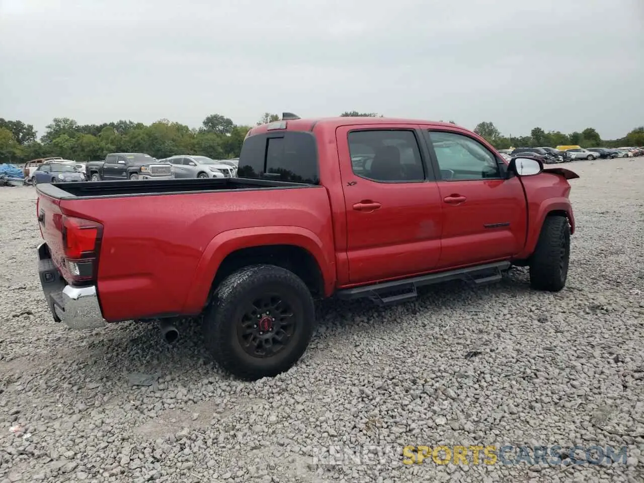 3 fotografías del automóvil dañado 3TMAZ5CN4MM147343 TOYOTA TACOMA 2021