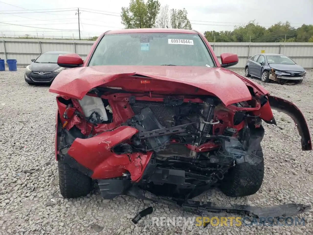 5 fotografías del automóvil dañado 3TMAZ5CN4MM147343 TOYOTA TACOMA 2021