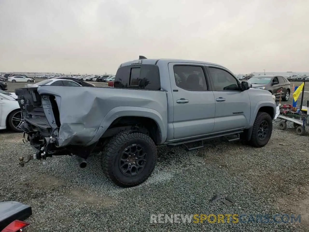 3 fotografías del automóvil dañado 3TMAZ5CN4MM147827 TOYOTA TACOMA 2021