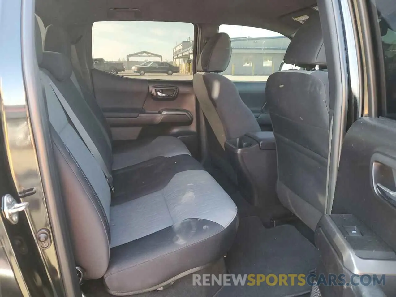 10 fotografías del automóvil dañado 3TMAZ5CN5MM140840 TOYOTA TACOMA 2021