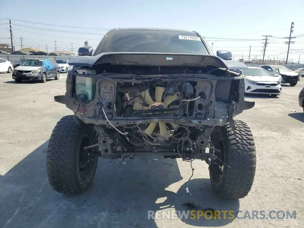 5 fotografías del automóvil dañado 3TMAZ5CN5MM142569 TOYOTA TACOMA 2021