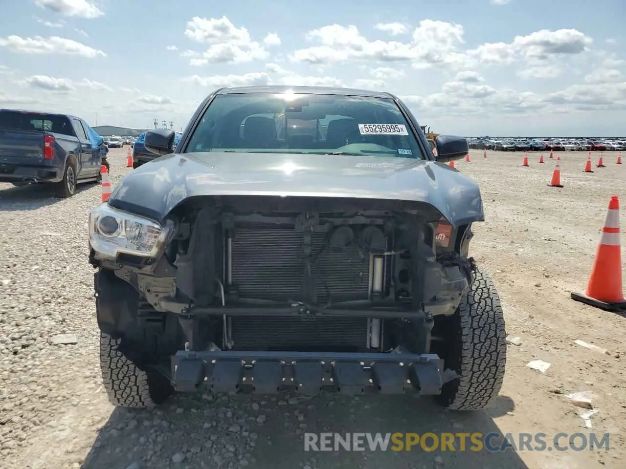 5 fotografías del automóvil dañado 3TMAZ5CN5MM143530 TOYOTA TACOMA 2021
